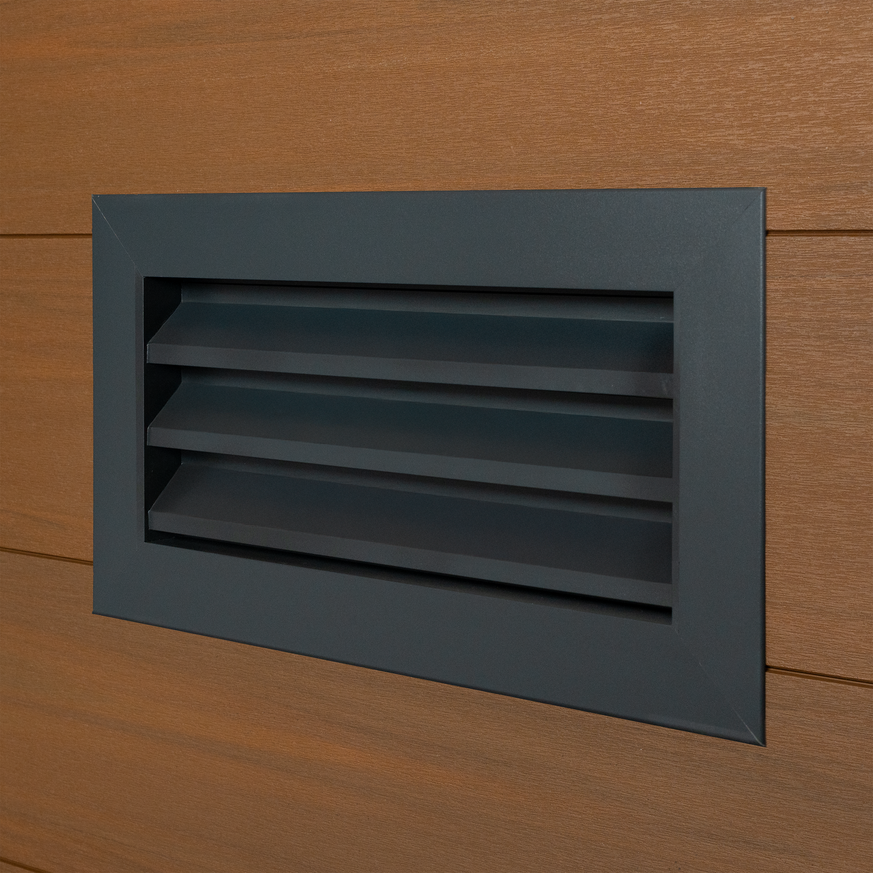 Grille-ventillation-grise-WPC-marron.png