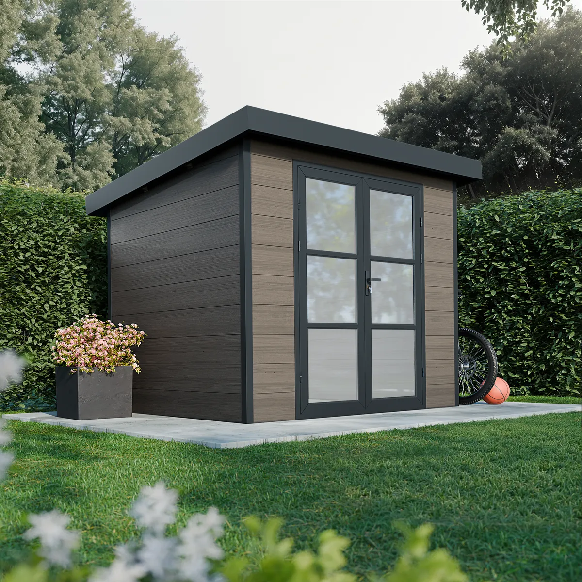Tuinhuis composiet Alma 5 m² in grijs hout in een groene tuin